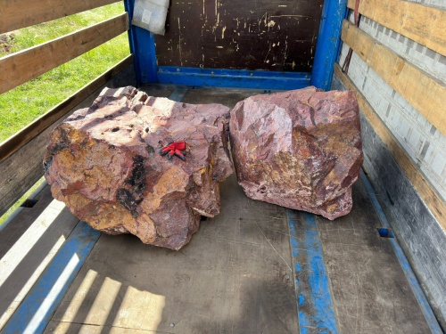 Ландшафтные глыбы красно-фиолетовые 200-1000 килограмм купить в Астрахани