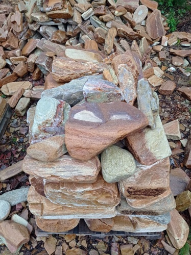 Златолит жёлтый, жёлто-зелёный глыбки и валуны для ланшафтного дизайна купить в Астрахани