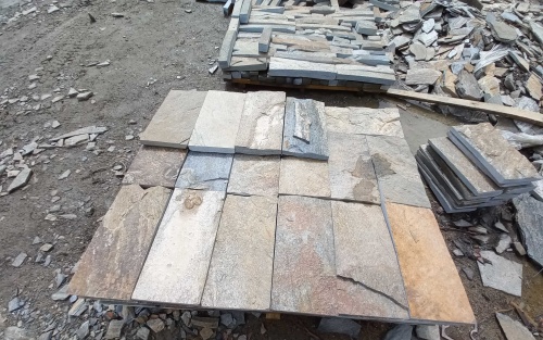 Плитка пилёная златолит Уральский для цоколя, отмостки купить в Астрахани