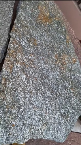 Плитняк златолит серебристый для цоколя, отмостки купить в Астрахани