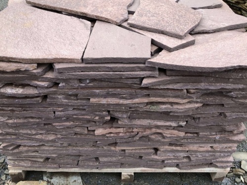 Плитняк лемезит бордовый для облицовки цоколя 20-25 мм  купить в Астрахани